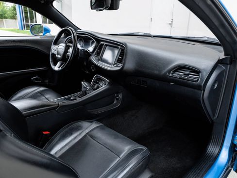 Used 2015 Dodge Challenger SXT Plus RWD image 16
