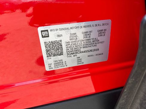 Used 2025 Chevrolet Blazer LT FWD image 25
