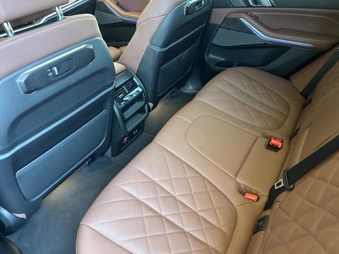 Used 2024 BMW X5 M60i AWD/4WD image 23
