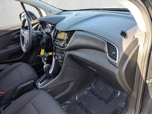 Used 2018 Chevrolet Trax LT image 20