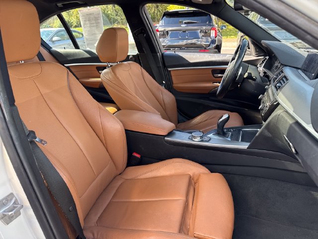 Used 2018 BMW 340i xDrive Sedan w/ Premium Package AWD/4WD image 13
