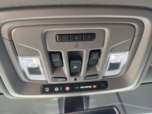 Used 2020 GMC Sierra 1500 SLT image 18