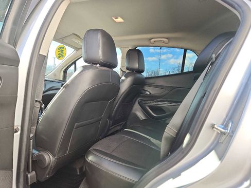 Used 2019 Buick Encore Sport Touring image 10