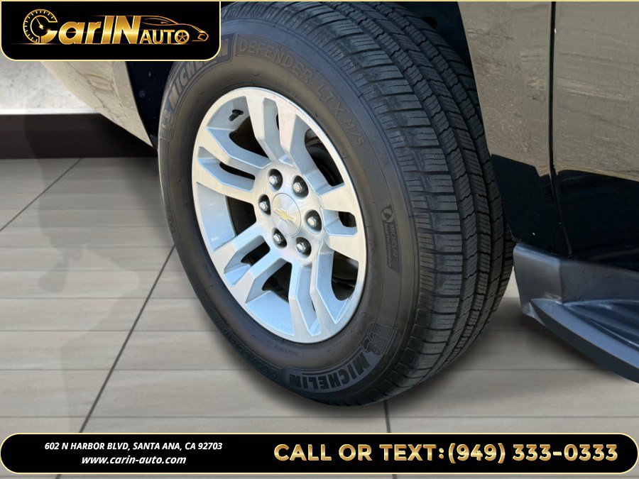 Used 2018 Chevrolet Suburban LS RWD image 31