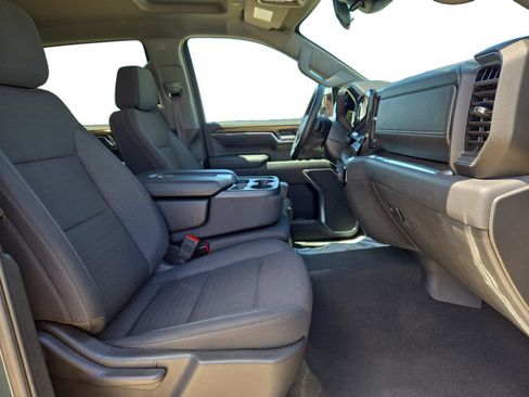 Used 2025 Chevrolet Silverado 1500 LT image 14