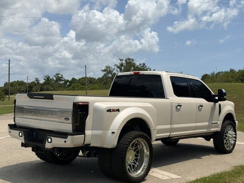 Used 2019 Ford F350 Platinum w/ Platinum Ultimate Package AWD/4WD image 6