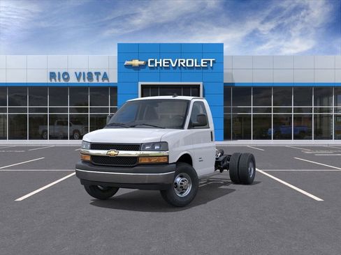 New 2026 Chevrolet Express 3500 1WT w/ Power Convenience Package image 8