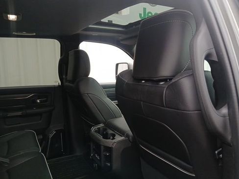 New 2026 RAM 2500 Limited image 32