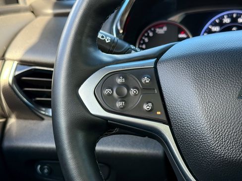 Used 2023 Chevrolet Traverse Premier w/ Redline Edition image 38