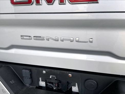 Used 2023 GMC Sierra 2500 Denali w/ Denali Ultimate Package AWD/4WD image 23