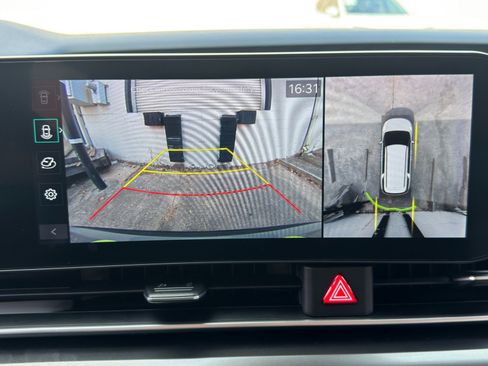 Used 2025 Kia Carnival SX Prestige FWD image 29