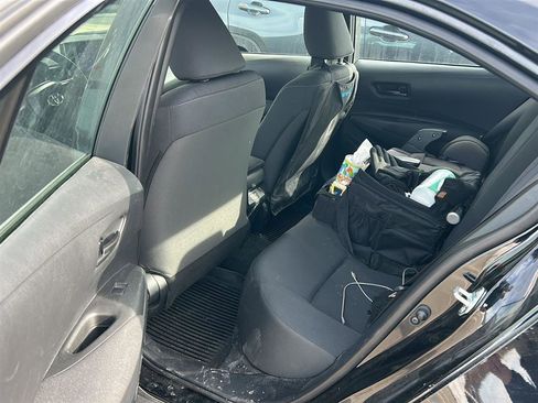 Used 2023 Toyota Corolla LE image 10