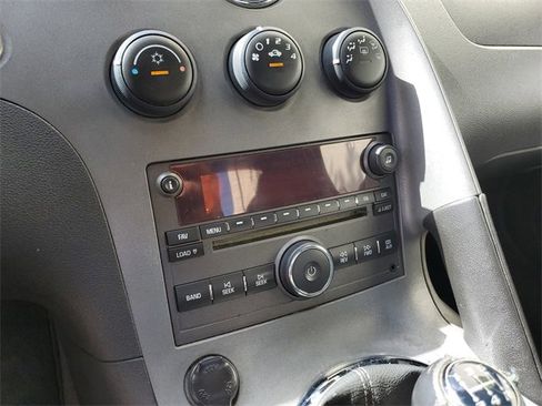 Used 2008 Pontiac Solstice Convertible w/ Premium Package image 18