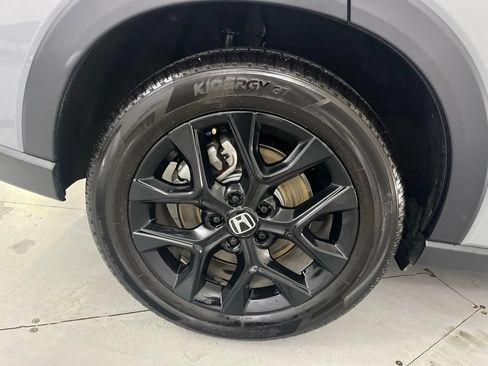 Used 2025 Honda HR-V Sport image 17