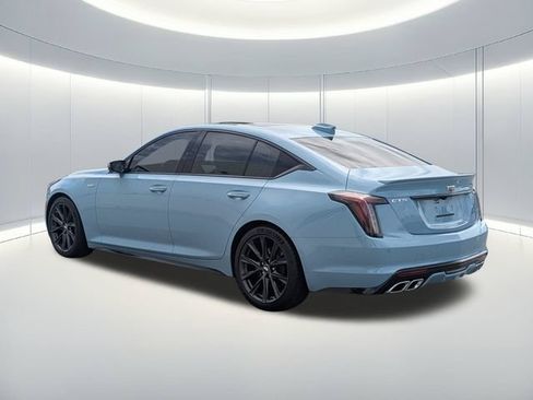 Used 2025 Cadillac CT5 V w/ Technology Package RWD image 4