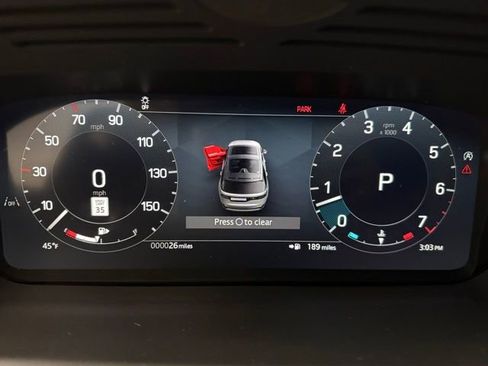 Certified 2025 Land Rover Discovery Dynamic SE image 18