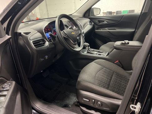 Certified 2023 Chevrolet Equinox LT AWD/4WD image 12