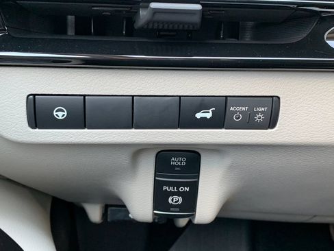 New 2026 Nissan Murano SL w/ Comfort Package AWD/4WD image 16