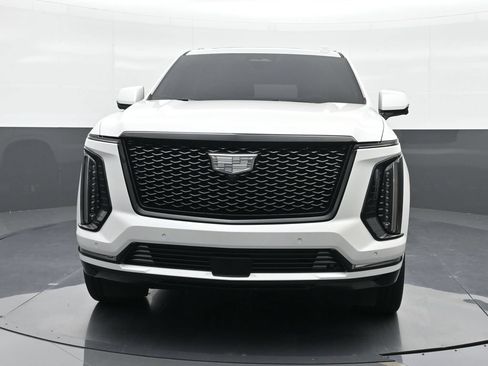 Certified 2025 Cadillac Escalade Sport Platinum w/ LPO, ONYX Package AWD/4WD image 6