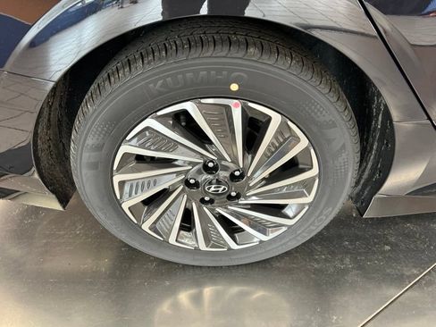 New 2026 Hyundai Sonata Limited FWD image 10