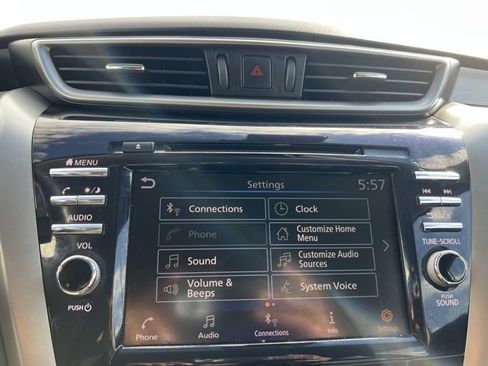 Used 2023 Nissan Murano SV image 44