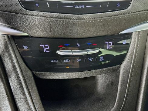 Used 2018 Cadillac XT5 Luxury AWD/4WD image 17