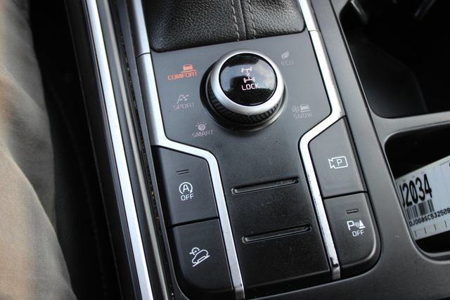 Used 2023 Kia Sorento S w/ Panoramic Sunroof Package AWD/4WD image 12