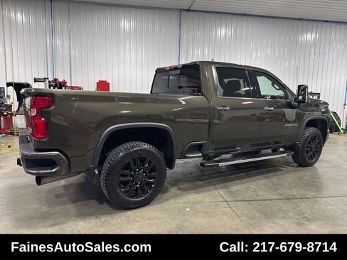 Used 2022 Chevrolet Silverado 2500 High Country w/ Z71 Off-Road Package image 17