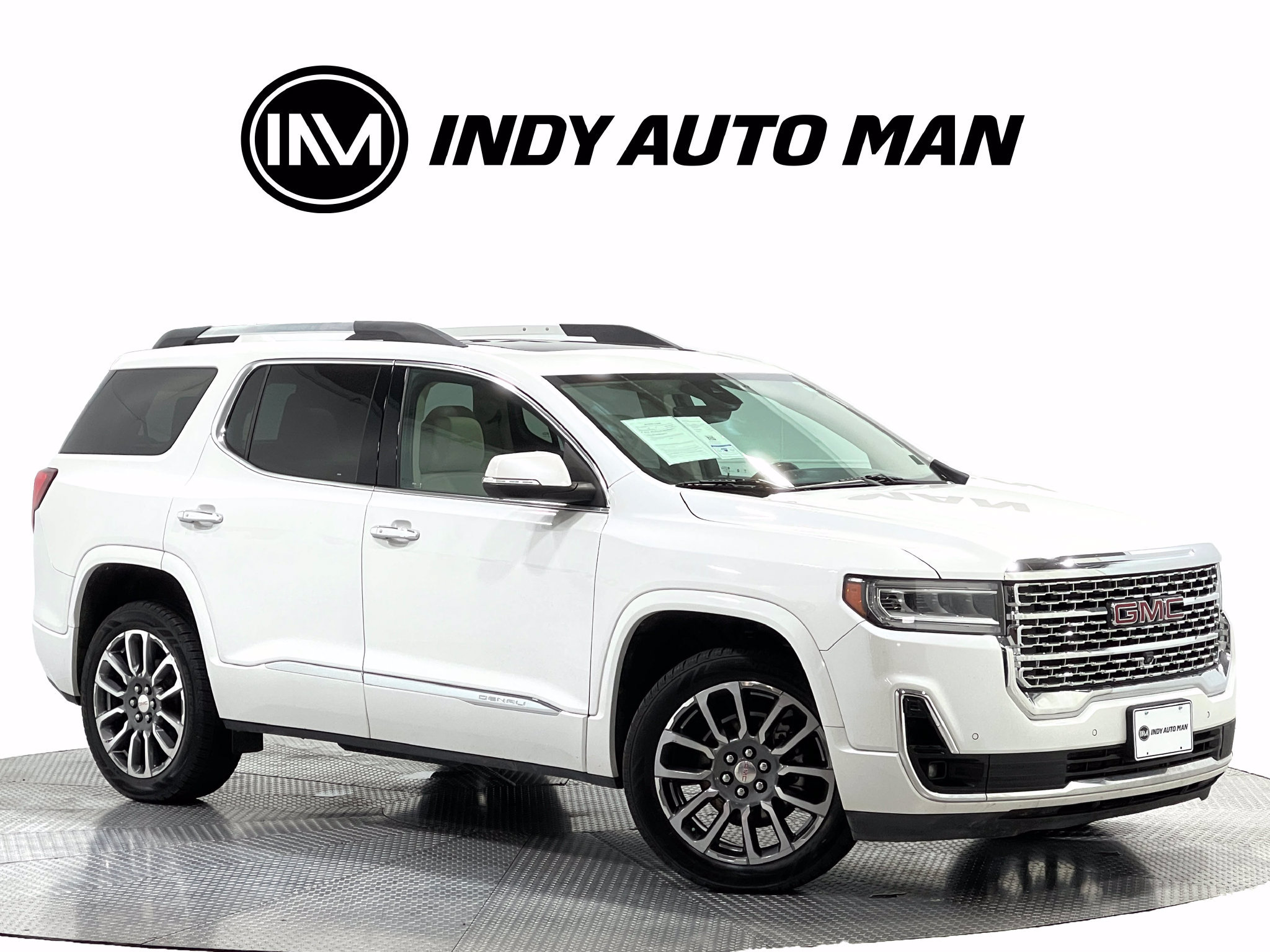 Used 2021 GMC Acadia Denali w/ Denali Technology Package FWD image 2