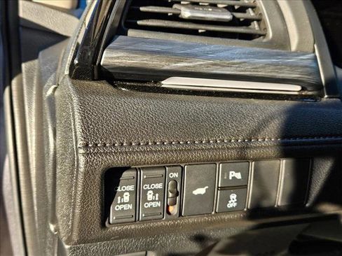 Used 2026 Honda Odyssey Elite image 11