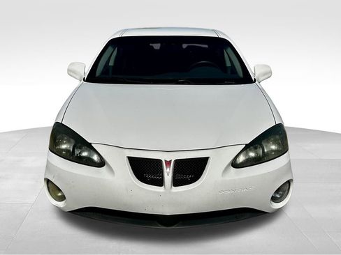 Used 2004 Pontiac Grand Prix GT w/ Drivers Package image 2