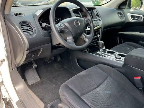 Used 2015 Nissan Pathfinder S AWD/4WD image 16