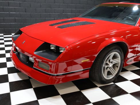 Used 1988 Chevrolet Camaro IROC-Z image 6