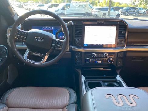 Used 2025 Ford F250 King Ranch AWD/4WD image 8