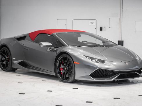 Used 2016 Lamborghini Huracan LP 610-4 AWD/4WD image 10