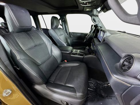 Used 2024 Toyota Land Cruiser image 29