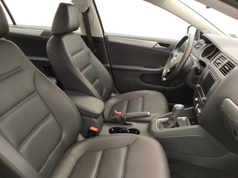 Used 2016 Volkswagen Jetta SE FWD image 21