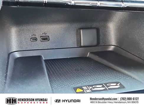 Used 2025 Chevrolet Traverse High Country FWD image 30