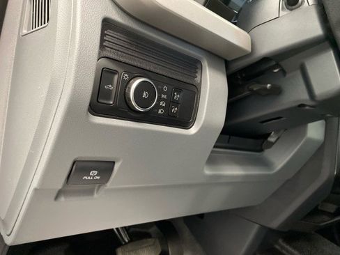 New 2025 Ford F350 XL w/ XL Chrome Package image 19