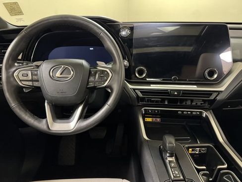 Used 2025 Lexus TX 350 AWD w/ Technology Package image 9