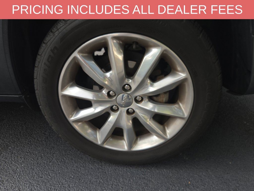 Used 2015 Jeep Cherokee Limited FWD image 10