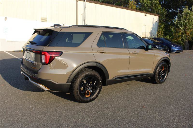 Used 2026 Ford Explorer Tremor AWD/4WD image 7
