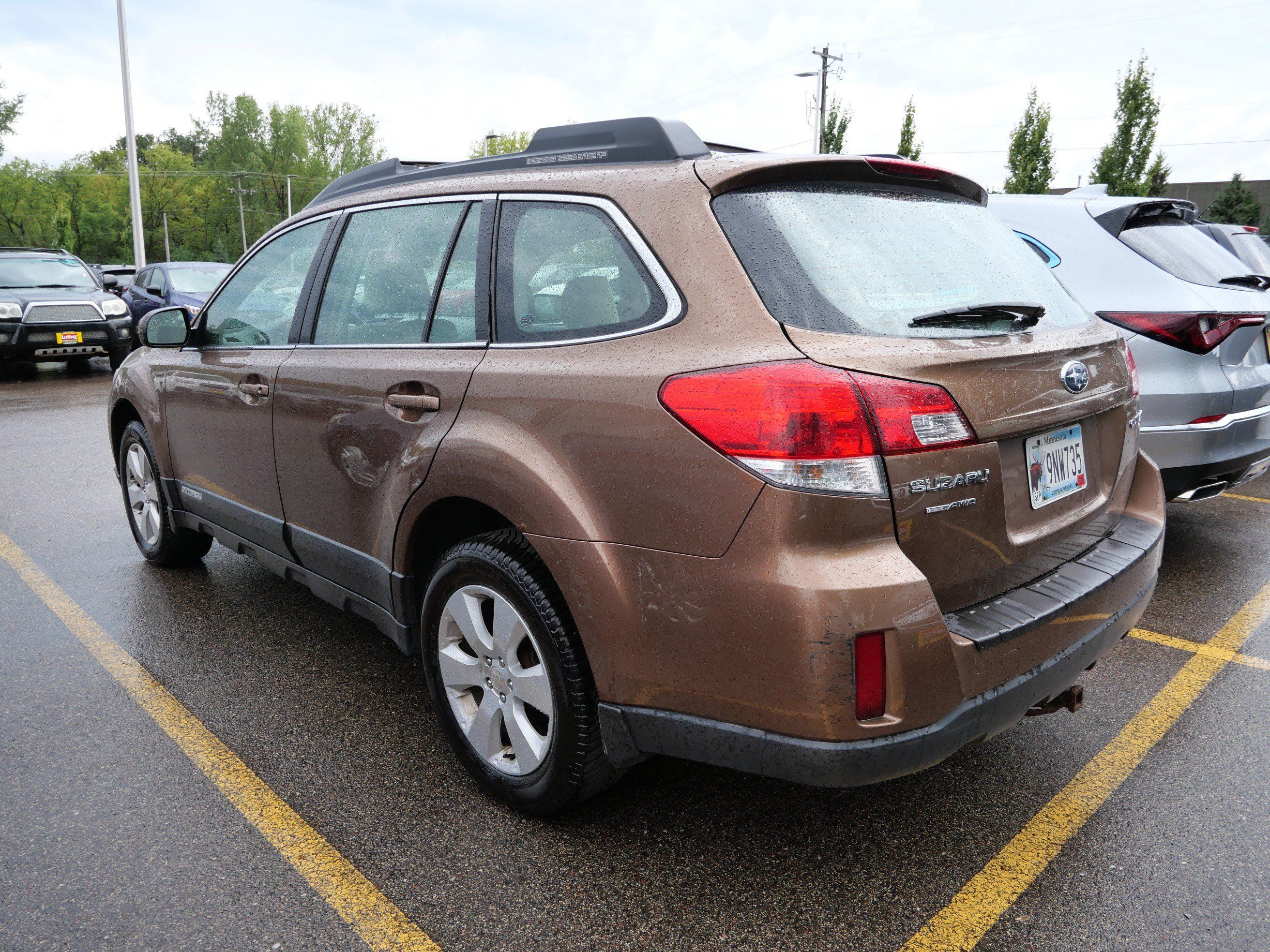Used 2012 Subaru Outback 2.5i AWD/4WD image 6