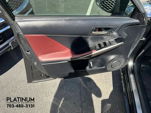 Used 2019 Lexus IS 300 RWD image 17