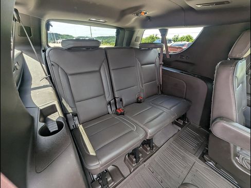 Used 2023 GMC Yukon XL Denali w/ LPO, Floor Liner Package AWD/4WD image 22