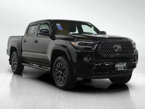 Used 2022 Toyota Tacoma Limited image 7