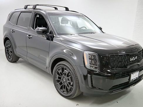 Used 2022 Kia Telluride EX w/ EX Premium Package image 4