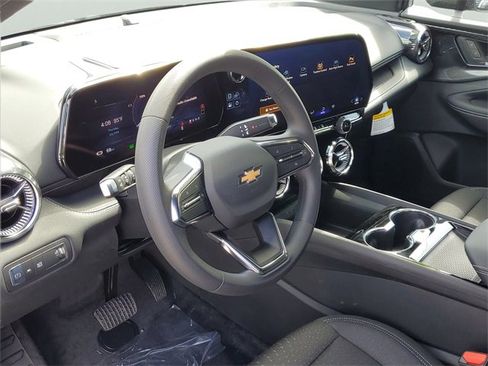 New 2025 Chevrolet Blazer EV LT image 18