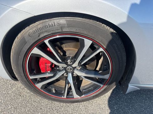 Used 2020 Nissan 370Z image 10