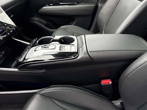 Used 2024 Hyundai Tucson Limited image 15